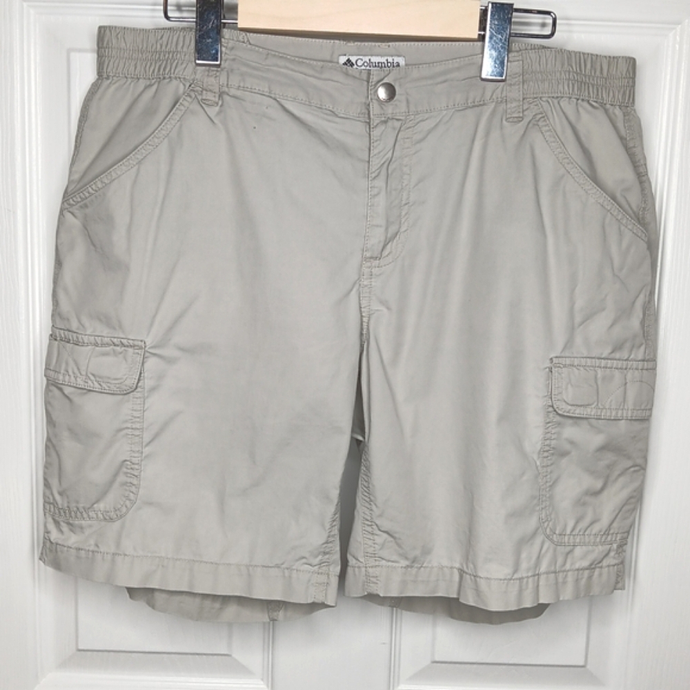 Columbia Women's Beige Cargo Shorts Neutral Activewear Size L Summer
